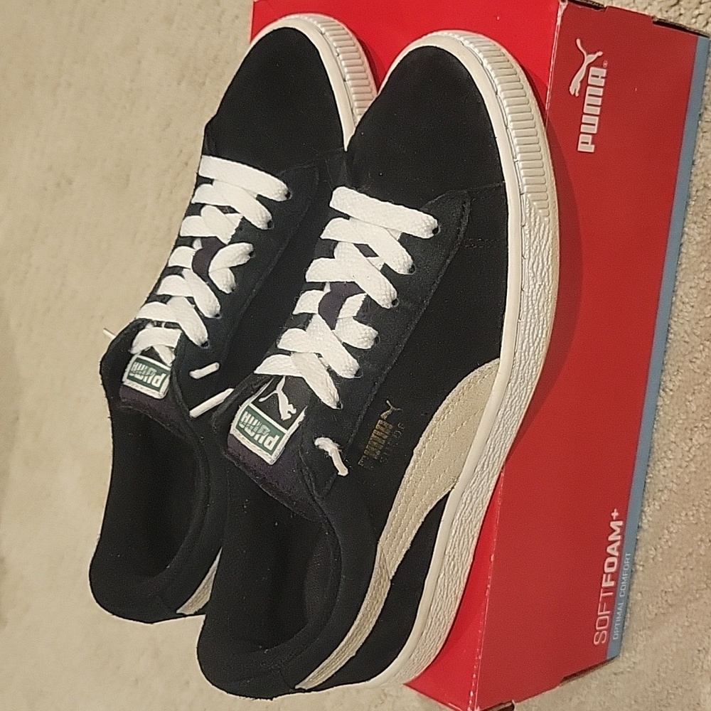 Puma,Suede,Black and White Sneakers, Women's Size 5 1/2 - Picture 3 of 7